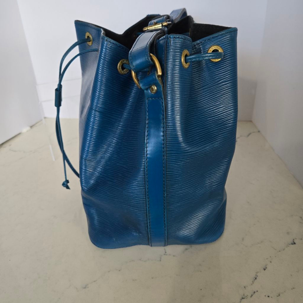 Women's Louis Vuitton Epi Leather Petit Noe Shoulder Bag in Blue - Picture 3 of 15